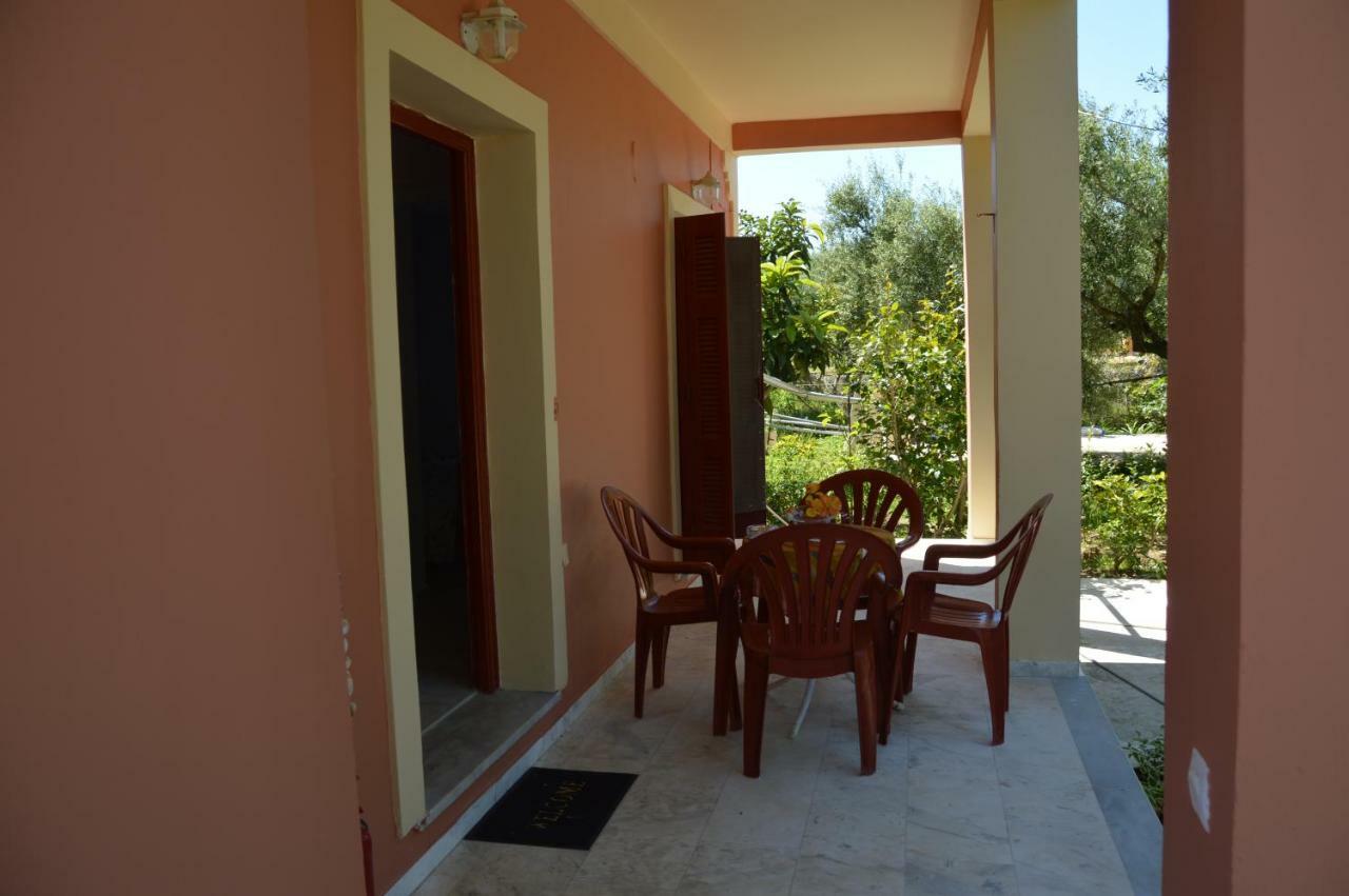 Anemona Apartments And Studios Vasilikí Eksteriør bilde